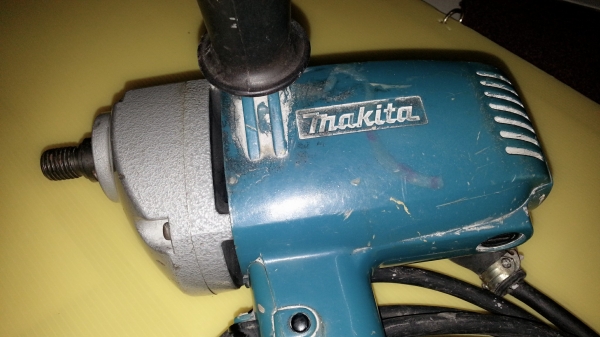 ขายเครื่องขัดสียี่ห้อMAKITAรุ่น9218BLสภาพสวยๆของแท้แน่นอนMADE IN JAPAN(860W) ขายเครื่องขัดสียี่ห้อMAKITAรุ่น9218BLสภาพสวยๆของแท้แน่นอนMADE IN JAPAN(860W)