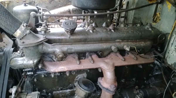 6ล้อหน้า(หัว-คัสซี) รถประมูลไม่มีเอกสาร เครื่องดีเดิม  คัสซีสวย ยางสวย