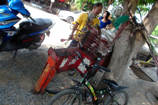 ขายด่วนสิ้นส่วนเครนUNI3ตันมีขาคอนโทนขาดบูมอาม ขายด่วนสิ้นส่วนเครนUNI3ตันมีขาคอนโทนขาดบูมอาม