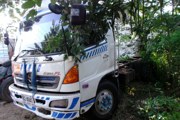 ขายด่วนรถสิบล้อFLMAGAราคา995000ปี47เครือง220แรงม้า