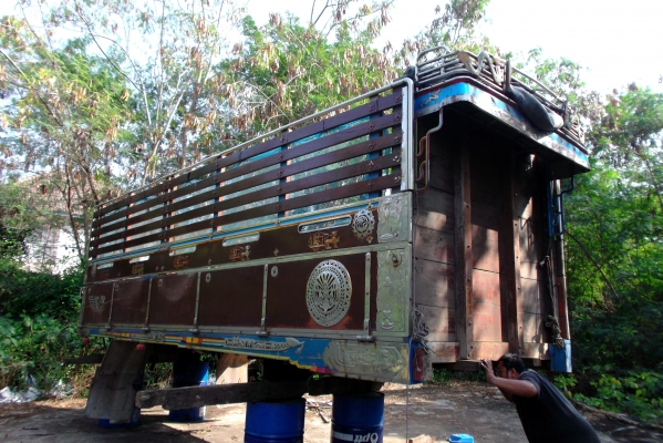 ขายด่วนรถสิบล้อFLMAGAราคา995000ปี47เครือง220แรงม้า