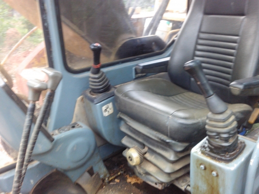 ขายรถแบ็กโฮ SAMSUNG รถสวยพร้อมใช้งาน ขายรถแบ็กโฮ SAMSUNG รถสวยพร้อมใช้งาน