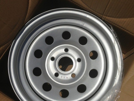 กระทะเหล็กใหม่ขอบ 15 16  5รู6รู