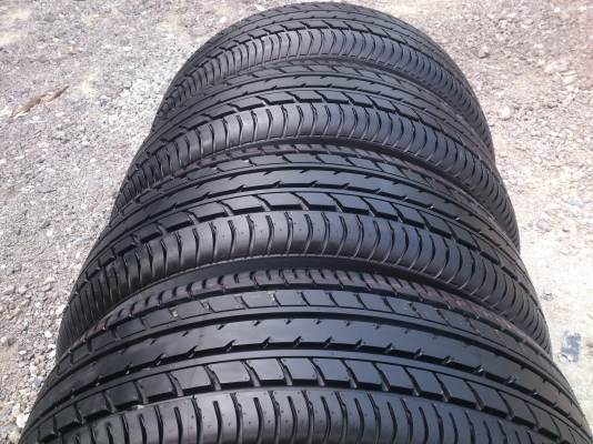 ขายยางพร้อมกะทะถอดป้ายแดง TOYOTA VIOS ยางYOKOHAMA 185/60R15 ยางสัปดาห์ที่28 ปี13 (ตุ่มหน้ายางสีมีอยู่ครบ) จำนวน 1 ชุด พร้อมฝาครอบ