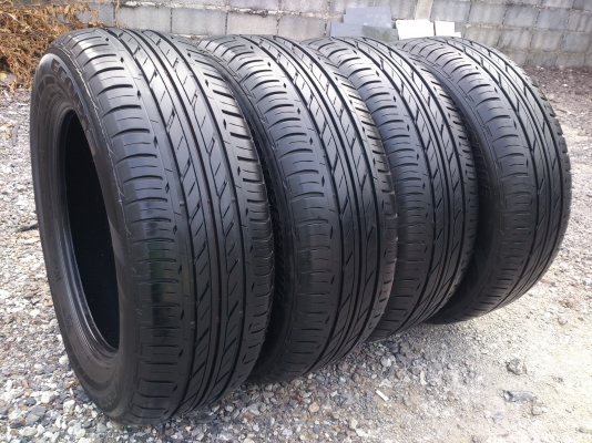 ขายยาง บริสโตน ECOPIA 215/60R16 ยางสัปดาห์ที่50 ปี12 ดอกยางลึกเท่ากันสภาพยาง90\% สวยๆ 1 ชุด