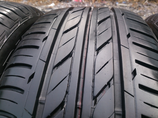 ขายยาง บริสโตน ECOPIA 215/60R16 ยางสัปดาห์ที่50 ปี12 ดอกยางลึกเท่ากันสภาพยาง90\% สวยๆ 1 ชุด
