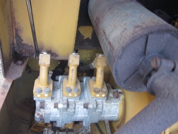 ขาย- รถขุด รถแบคโฮ ขนาดเล็ก KOMATSU PC10 -5 เครื่อง 3 สูบ สภาพพร้อมใช้งาน มือสองเก่าญี่ปุ่น