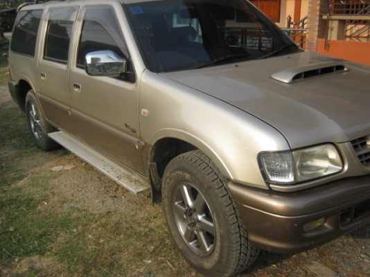 อีซูซุแอดเวนเจอร์ ปี2002 เครื่องสองเจติดแก๊ส ลงเล่มแล้ว พร้อมใช้ สภาพสวยครับ