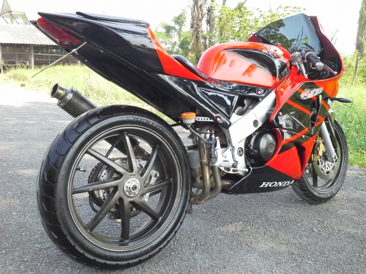 ขาย HONDA VFR NC30 ทะเบียนแท้กรุงเทพ พร้อมโอนสภาพสวย ยางใหม่ สีใหม่