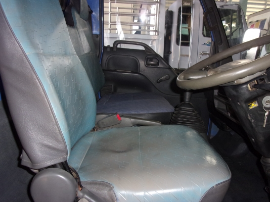 ขาย 6ล้อ อีซูซุ NPR 130 แรง ยาว 4.30 ปี 2006 สภาพสวยเดิมเครื่องดี พร้อมใช้งาน ชมก่อนได้ครับ สนใจติดต่อ 081-9425443