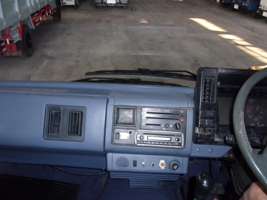 ขาย 6ล้อ อีซูซุ FRR ประกอบ 175 แรง ยาว 6.10 ปี1998 สภาพสวยเดิมเครื่องดี พร้อมใช้งาน ชมก่อนได้ครับ สนใจติดต่อ 081-9425443