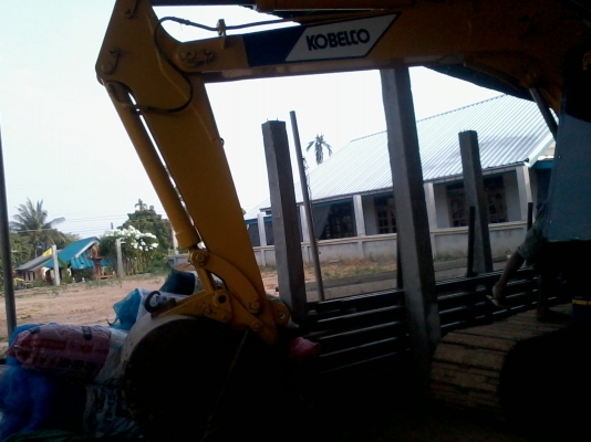 ขาย  kobelco sk 100 สวย สวย ราคาโดนใจ สนใจ มาชม ทดลองขับได้ครับ เช็คชว่งล่างให้ใหม่ พร้อมใช้งาน