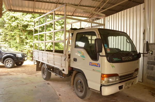 รถบรรทุกสี่ล้อกลาง ขายแล้ว 250,000