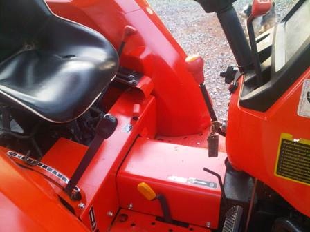 ขายรถไถ Kubota L 2808 (4WD) ขายรถไถ Kubota L 2808 (4WD)