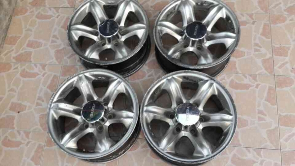 แม็กเล็บเหยี่ยว 1 ชุด