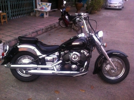 ธารนนทบุรี//ขาย yamaha dragstar400 ปี2005 รถสวยมากๆเครื่องดี อินวอยท์+สพมแท้ ราคา140,000บาท