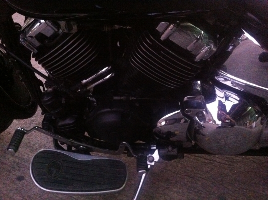 ธารนนทบุรี//ขาย yamaha dragstar400 ปี2005 รถสวยมากๆเครื่องดี อินวอยท์+สพมแท้ ราคา140,000บาท