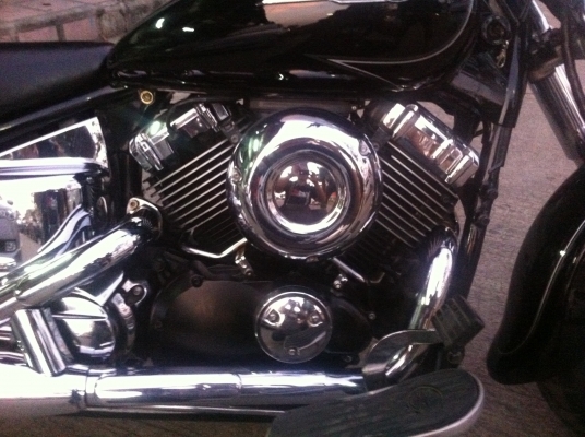 ธารนนทบุรี//ขาย yamaha dragstar400 ปี2005 รถสวยมากๆเครื่องดี อินวอยท์+สพมแท้ ราคา140,000บาท