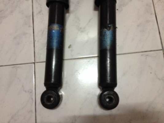 ขายโช็คอัฟใส่ bmw e30 สภาพดี 1คู่ ราคา1200บาท โทร0875077464โส ขายโช็คอัฟใส่ bmw e30 สภาพดี 1คู่ ราคา1200บาท โทร0875077464โส