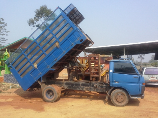 ขายรถบรรทุกหกล้อไอ้หนุ่มทางหลวงราคาไม่แพง 285000 ขายรถบรรทุกหกล้อไอ้หนุ่มทางหลวงราคาไม่แพง 285000