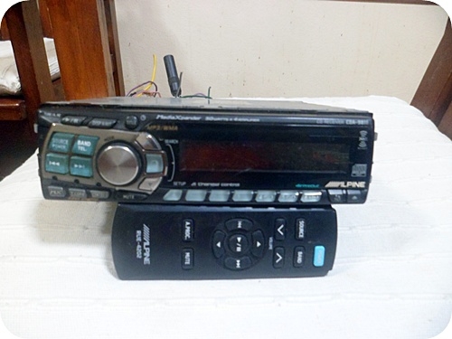 ///ALPINE CDA 9811 CD/MP3  รุ่นใหญ่เสียงดีมาก คมชัด มีน้ำหนักมีระบบ Turn on the MediaXpander
