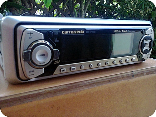 carrozziria 9900 CD MP3 รุ่นใหญ่