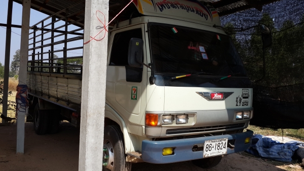 ขายด่วนหกล้อดั้ม HINO FC2W 120แรง ยาว5.5เมตรสภาพเดิมๆพร้อมใช้งานจองโทร0801515451