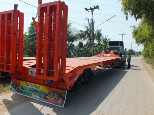 อู่ปิ่นเทรเลอร์ มีหางโลว์เบด 2 เพลา, 3 เพลา ขายจำนวน 3 หาง พร้อมบันไดไฮโดรลิค มอเตอร์ 24 V สนใจต่อรองราคากัน 081-9176906 K. ปิ่น อู่ปิ่นเทรเลอร์ มีหางโลว์เบด 2 เพลา, 3 เพลา ขายจำนวน 3 หาง พร้อมบันไดไฮโดรลิค มอเตอร์ 24 V สนใจต่อรองราคากัน 081-9176906 K. ปิ่น