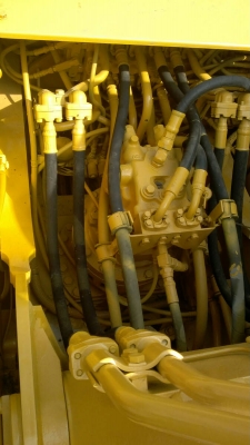 Komatsu Pc200-6 เก็บใหม่ ไฟฟ้าครบ เอกสารเล่ม ช่วงล่างเต็มทุกจุด Komatsu Pc200-6 เก็บใหม่ ไฟฟ้าครบ เอกสารเล่ม ช่วงล่างเต็มทุกจุด