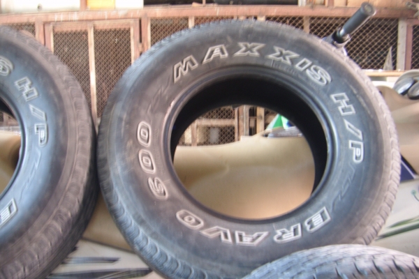 ขายยาง4เส้น ขอบ15 ดอกเต็ม ไม่แตกไม่บวม ไม่แพง ขายยาง4เส้น ขอบ15 ดอกเต็ม ไม่แตกไม่บวม ไม่แพง