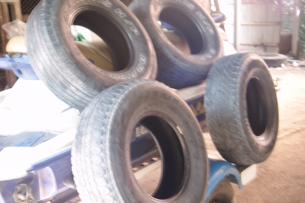 ขายยาง4เส้น ขอบ15 ดอกเต็ม ไม่แตกไม่บวม ไม่แพง ขายยาง4เส้น ขอบ15 ดอกเต็ม ไม่แตกไม่บวม ไม่แพง