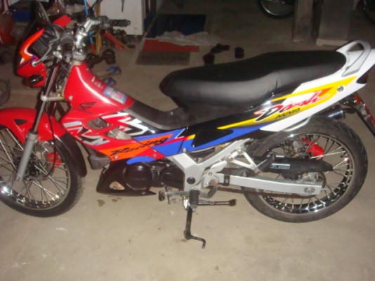 HONDA NOVA DASH NEW125ก้นแหลมแท้ๆ สวยเดิมมากเครื่องดีเอกสารครบ