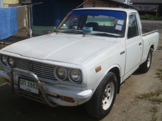 TOYOTA กระบะเบนซินสั้นเดิมๆถูกๆ