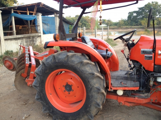 47  สวย แน่นรถยังใหม่ สภาพดีมากครับ รถไร่่ไม่ลงนํ้า อุปกร3 ชิ้น