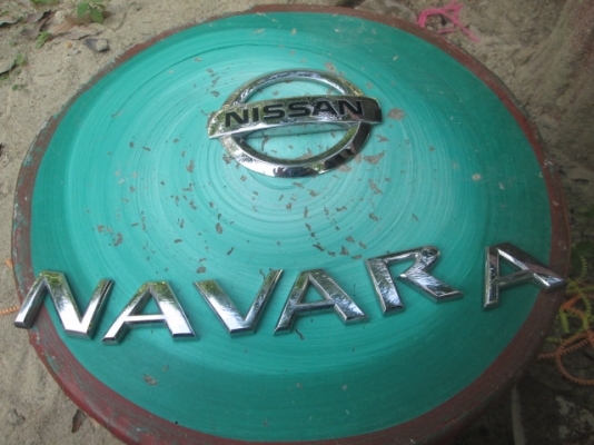 ขาย ตัวหนังสือ+โลโก้ฝาปิดท้าย NISSAN NAVARA ขาย ตัวหนังสือ+โลโก้ฝาปิดท้าย NISSAN NAVARA