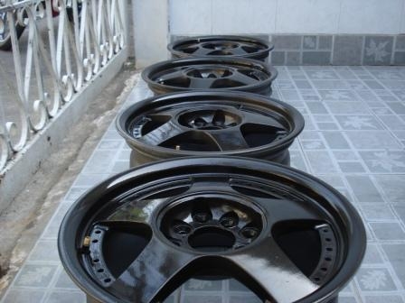 ขายแม็ก JRD 15 เก่าเก็บ 4 วง ขายแม็ก JRD 15 เก่าเก็บ 4 วง