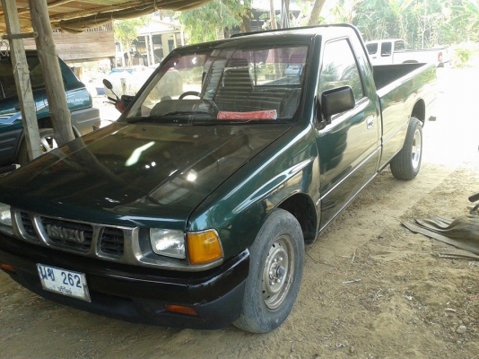 รถกระบะตอนเดียว isuzu เครื่อง2500รถสวยพร้อมใช้