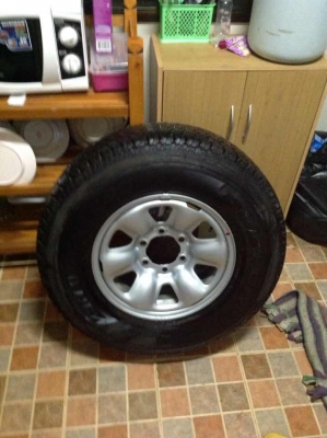 ขายยางอะไหล่ ของวีโก้แชมตัวสูงไม่เคยใช้งาน