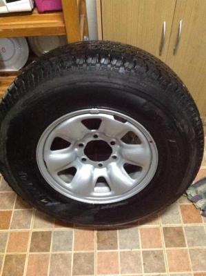 ขายยางอะไหล่ ของวีโก้แชมตัวสูงไม่เคยใช้งาน