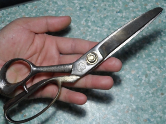 กรรไกร หมุดทองเหลือง งานเก่า