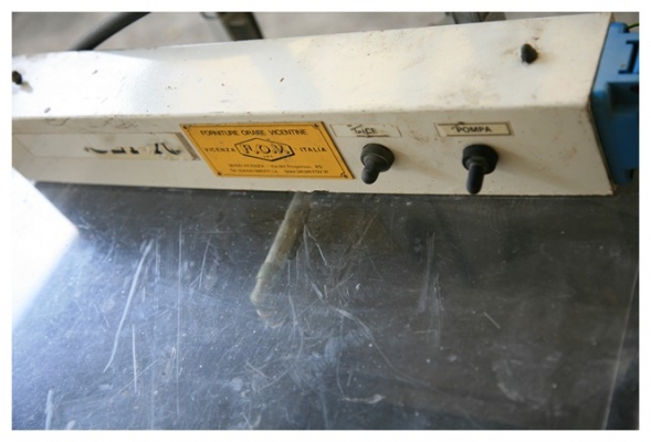 ขายตู้สแตนเลสสำหรับล้างชิ้นส่วน