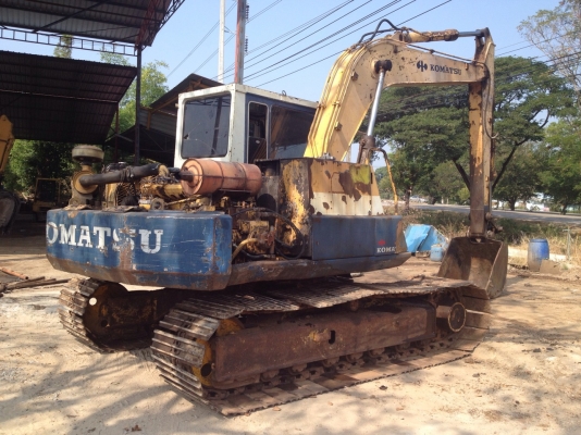ขายครับ KOMATSU 120-3 ลอนเลอร์ 7 ลูก สนใจโทรสอบถามได้นะครับ
