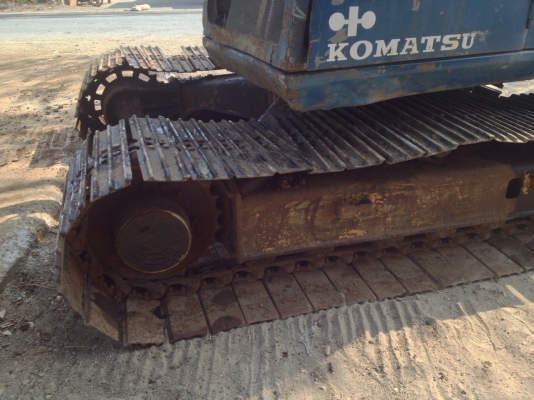 ขายครับ KOMATSU 120-3 ลอนเลอร์ 7 ลูก สนใจโทรสอบถามได้นะครับ