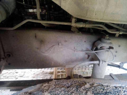 รถอีซูซุ 10 ล้อดั้ม 240 แรงม้า. สนใจติดต่อ 081 - 6079515