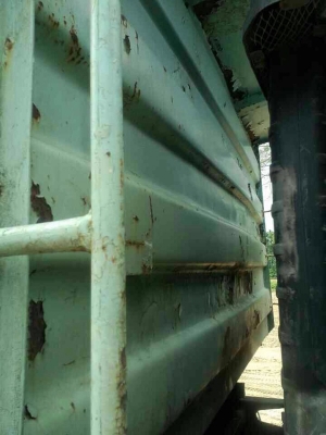 รถอีซูซุ 10 ล้อดั้ม 240 แรงม้า. สนใจติดต่อ 081 - 6079515