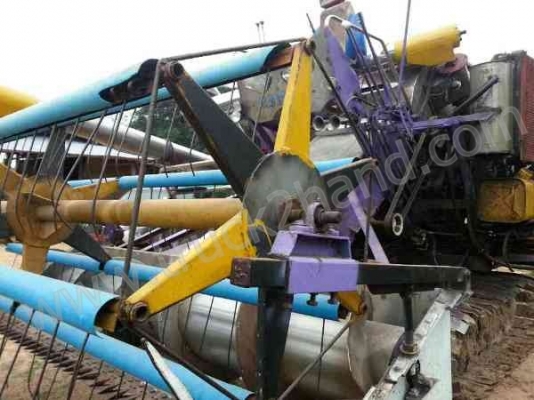 รถเกี่ยวอุ้ม2.5ตันเครื่องhino195hp.เทอโบร์ ho7dตัวเดิน12ht