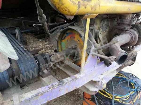 รถเกี่ยวอุ้ม2.5ตันเครื่องhino195hp.เทอโบร์ ho7dตัวเดิน12ht