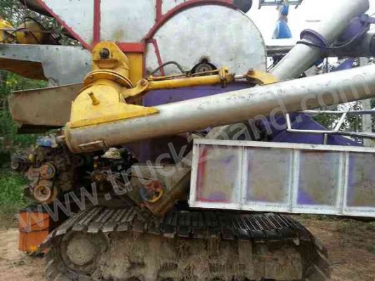 รถเกี่ยวอุ้ม2.5ตันเครื่องhino195hp.เทอโบร์ ho7dตัวเดิน12ht