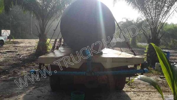 รถบรรทุก 10 ล้อพื้นเรียบ ยี่ห้อ ISUZU 370 แรงม้า (ไม่ขายถังน้ำ)