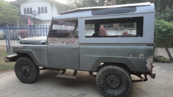 ขายรถนิสพลาทอลราคาถูก มีทะเบียน